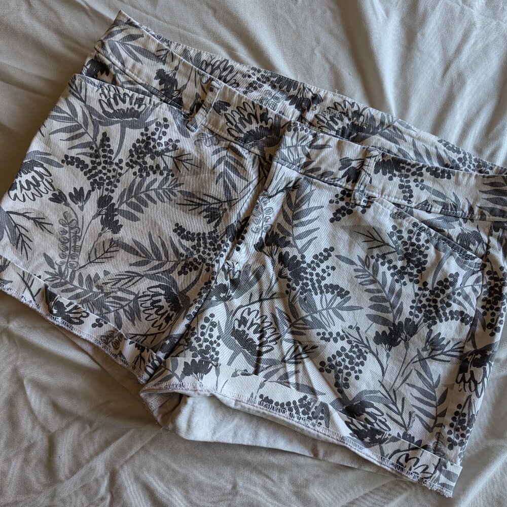 Women's Old Navy Shorts